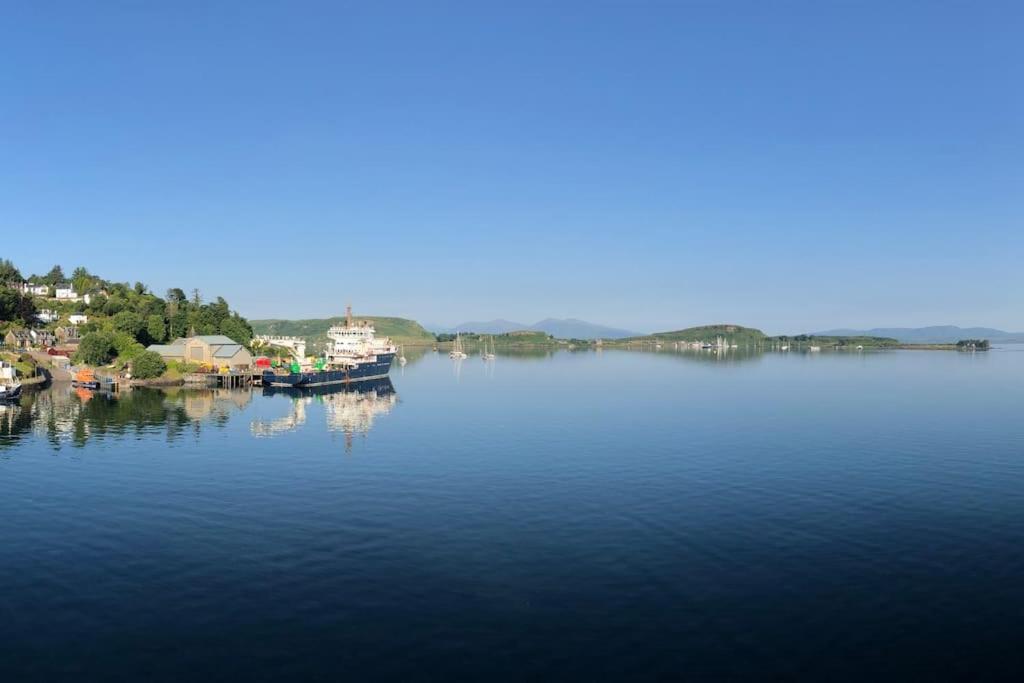 Flat 12A - Central, Modern, Bright Apartment With Free Wifi Oban Bagian luar foto