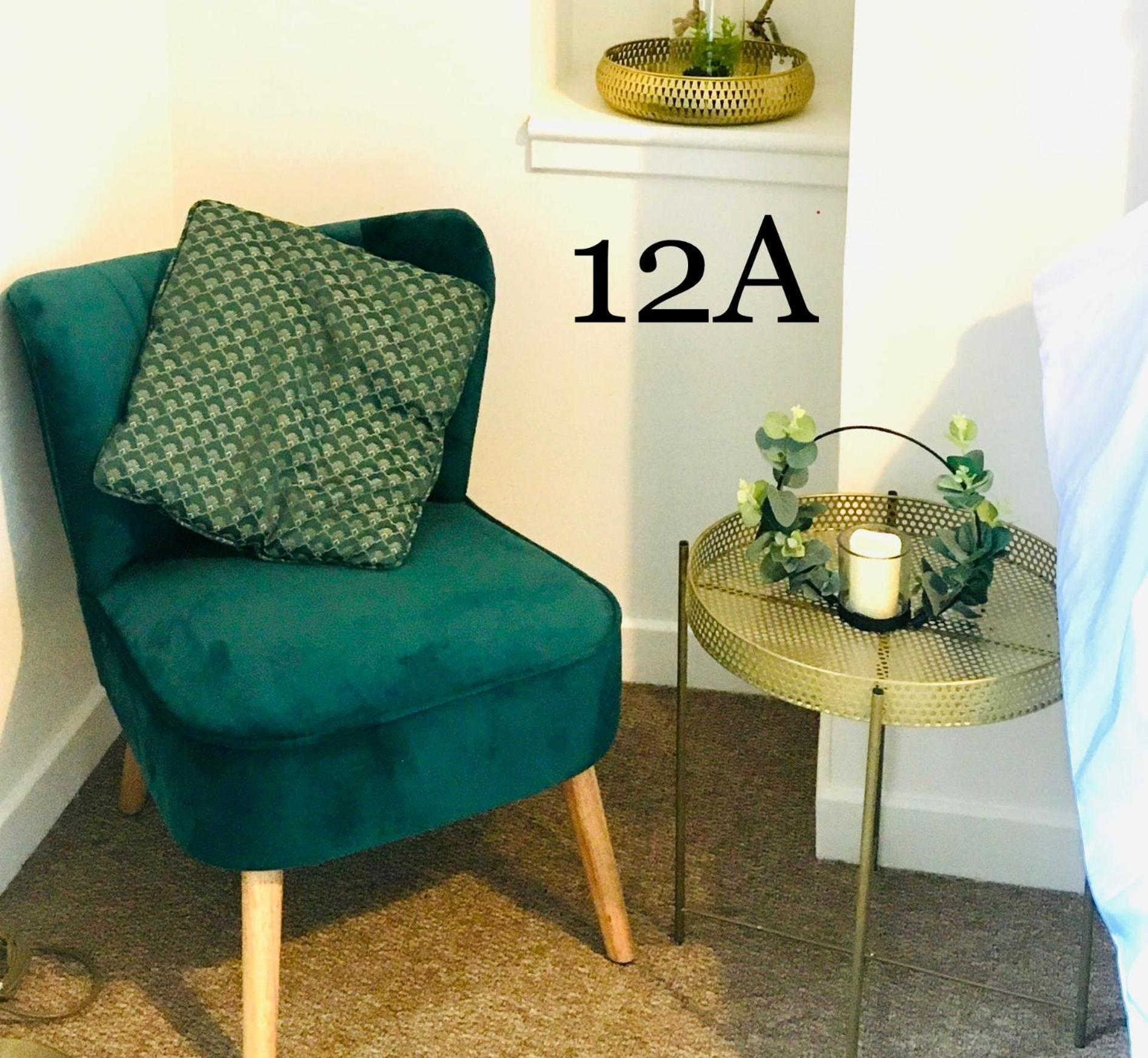 Flat 12A - Central, Modern, Bright Apartment With Free Wifi Oban Bagian luar foto